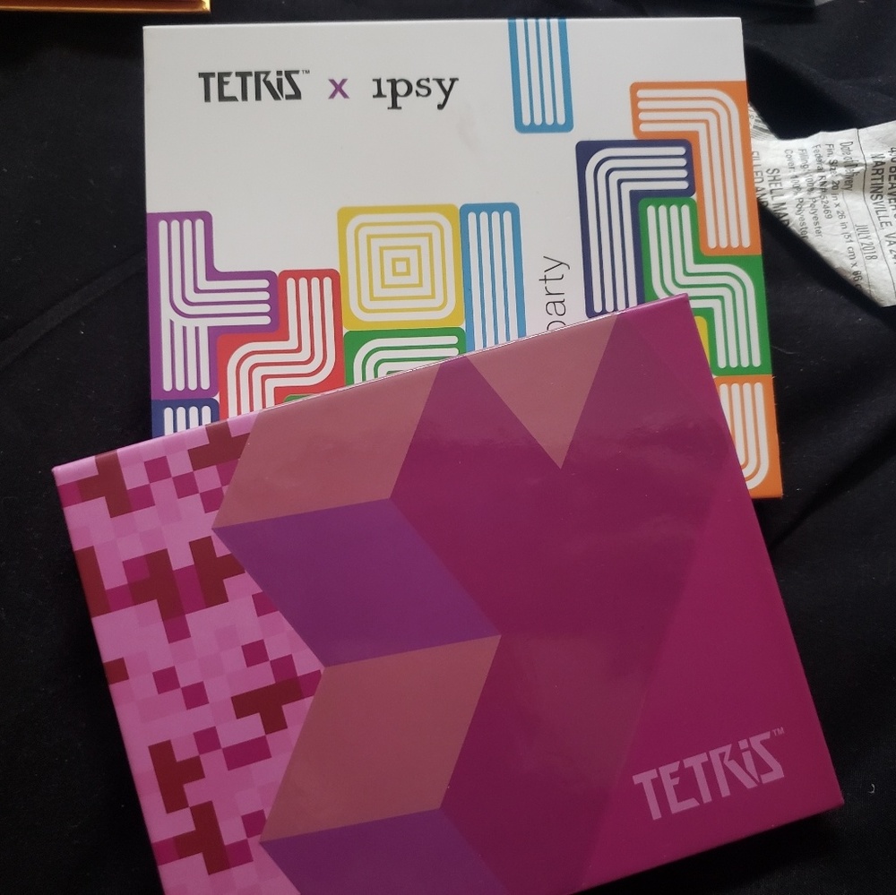 Tetris by Ipsy Eyeshadow Pallet